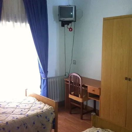 Hostal Ruiz *
